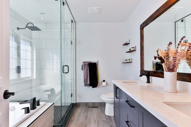 Bathroom vanity